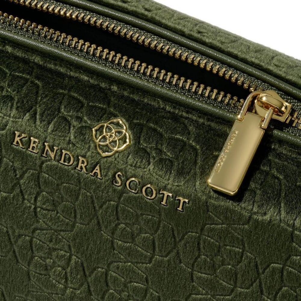 Kendra Scott Large Filigree Cosmetic Case - Green - Picture 2 of 2